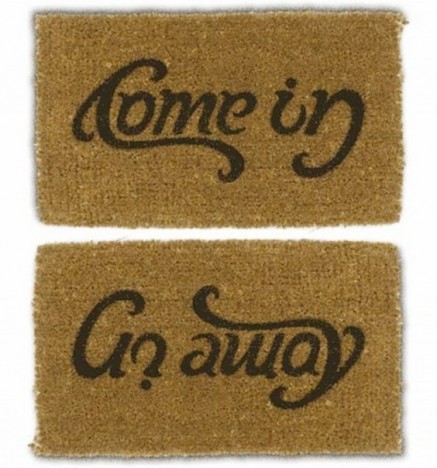 Ambigramm: Come in - Go away