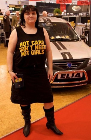 Hot cars do not need hot girls