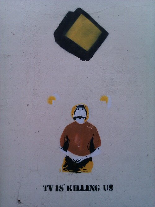 Stencil Graffiti: TV is killing us